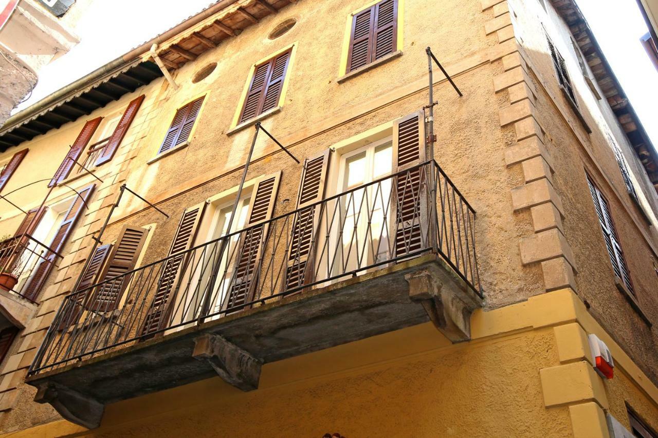 Appartamenti Via Garibaldi Bellagio Luaran gambar